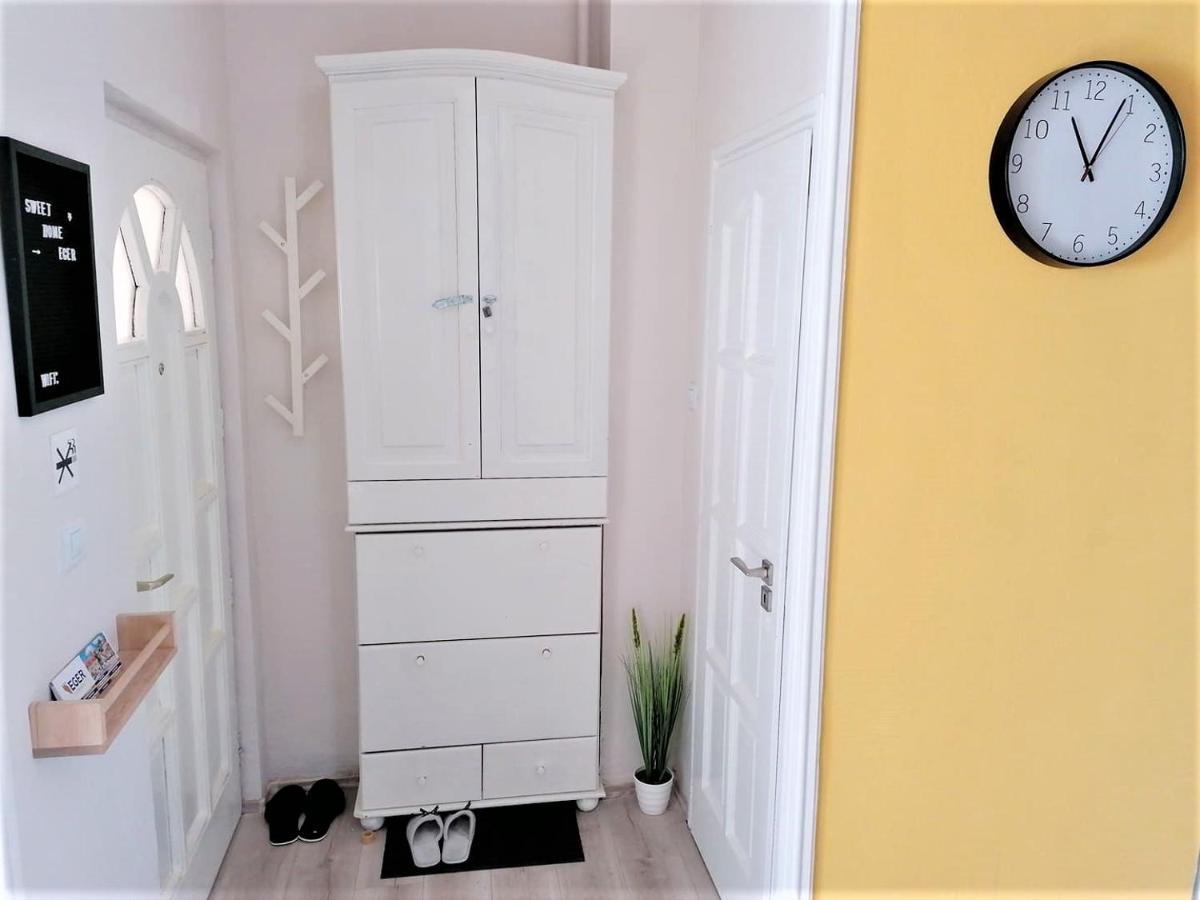Sweet Central Apartment ,In The City Center Eger Bagian luar foto