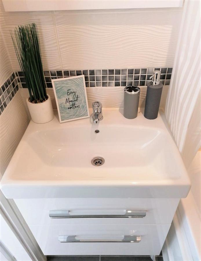Sweet Central Apartment ,In The City Center Eger Bagian luar foto